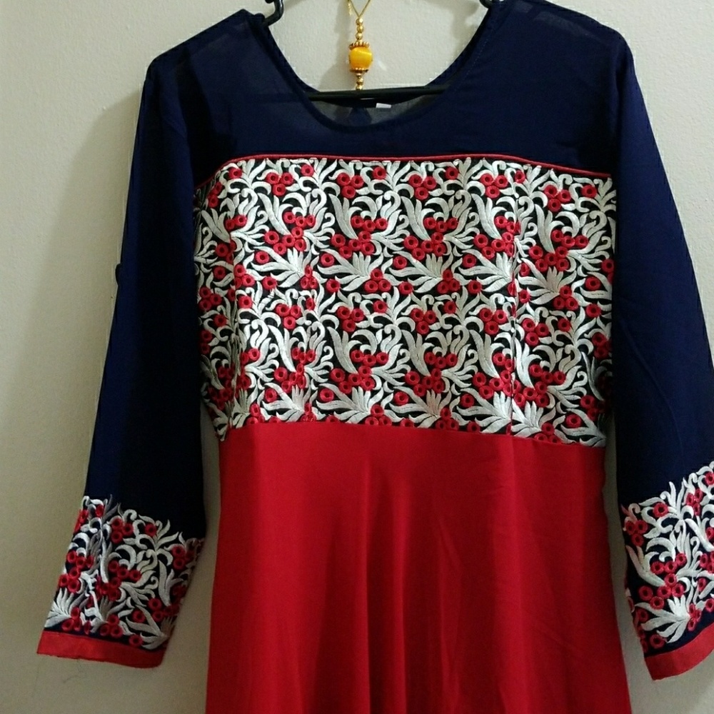 Party wear